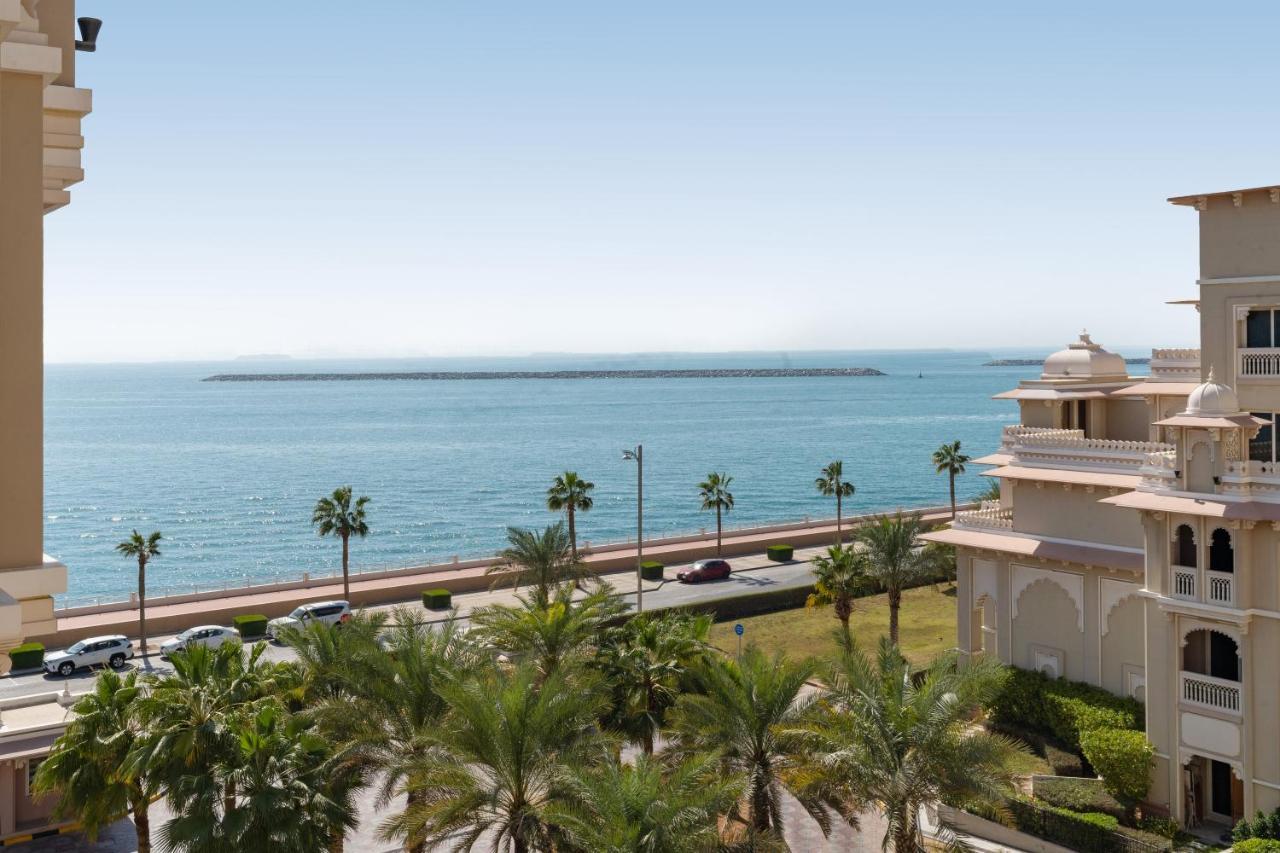 Royal Club By Rvhr, Grandeur Residence Crescent Palm Jumeirah Дубай Экстерьер фото